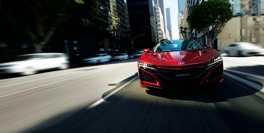  Honda NSX 2018 года  (JP) (фото 5 из 37)